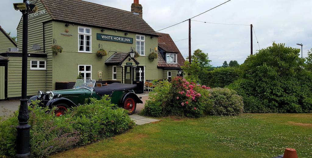 Barton  The White Horse Inn المظهر الخارجي الصورة